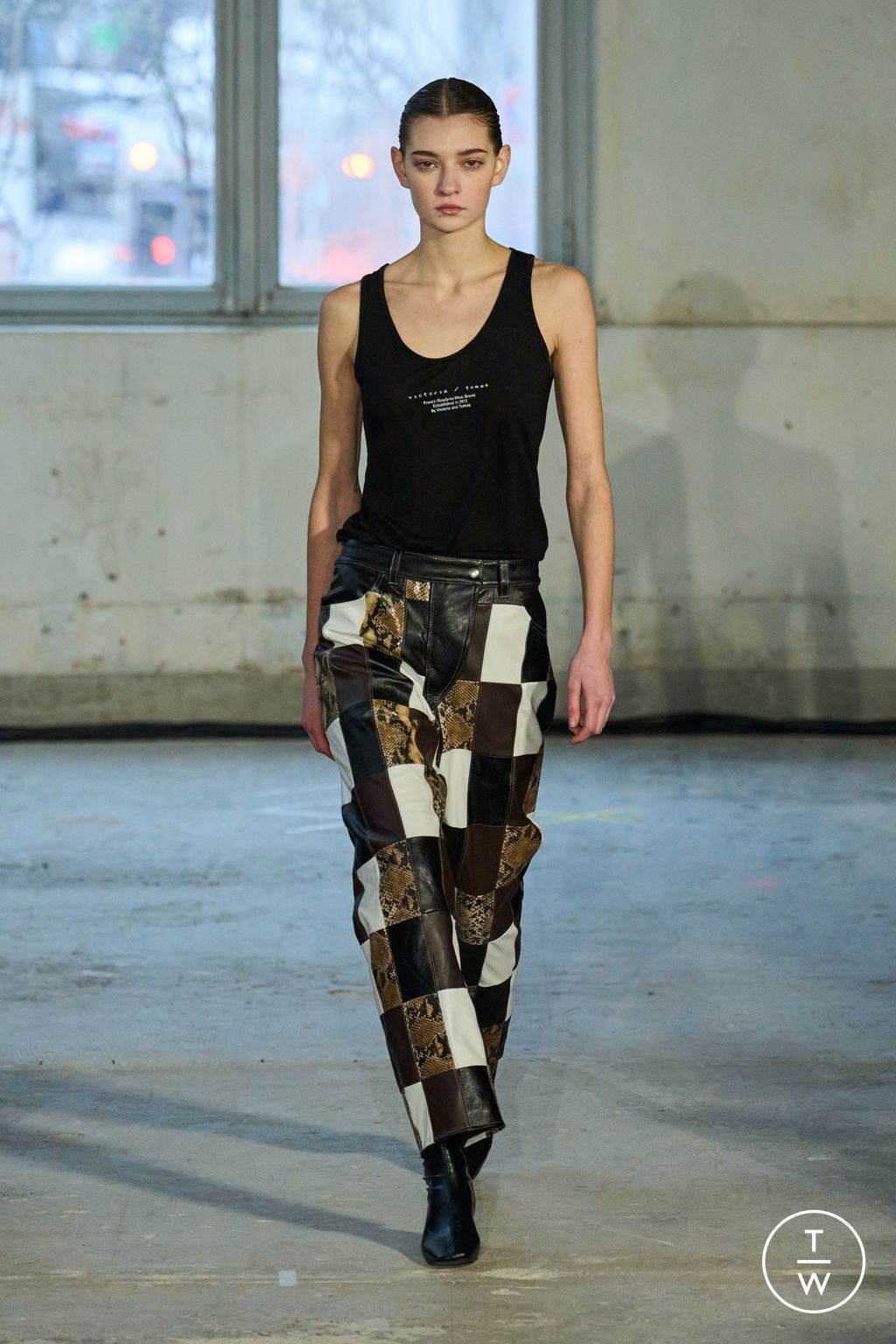 Fashion Week Paris Fall/Winter 2024 look 30 from the Victoria/tomas collection womenswear