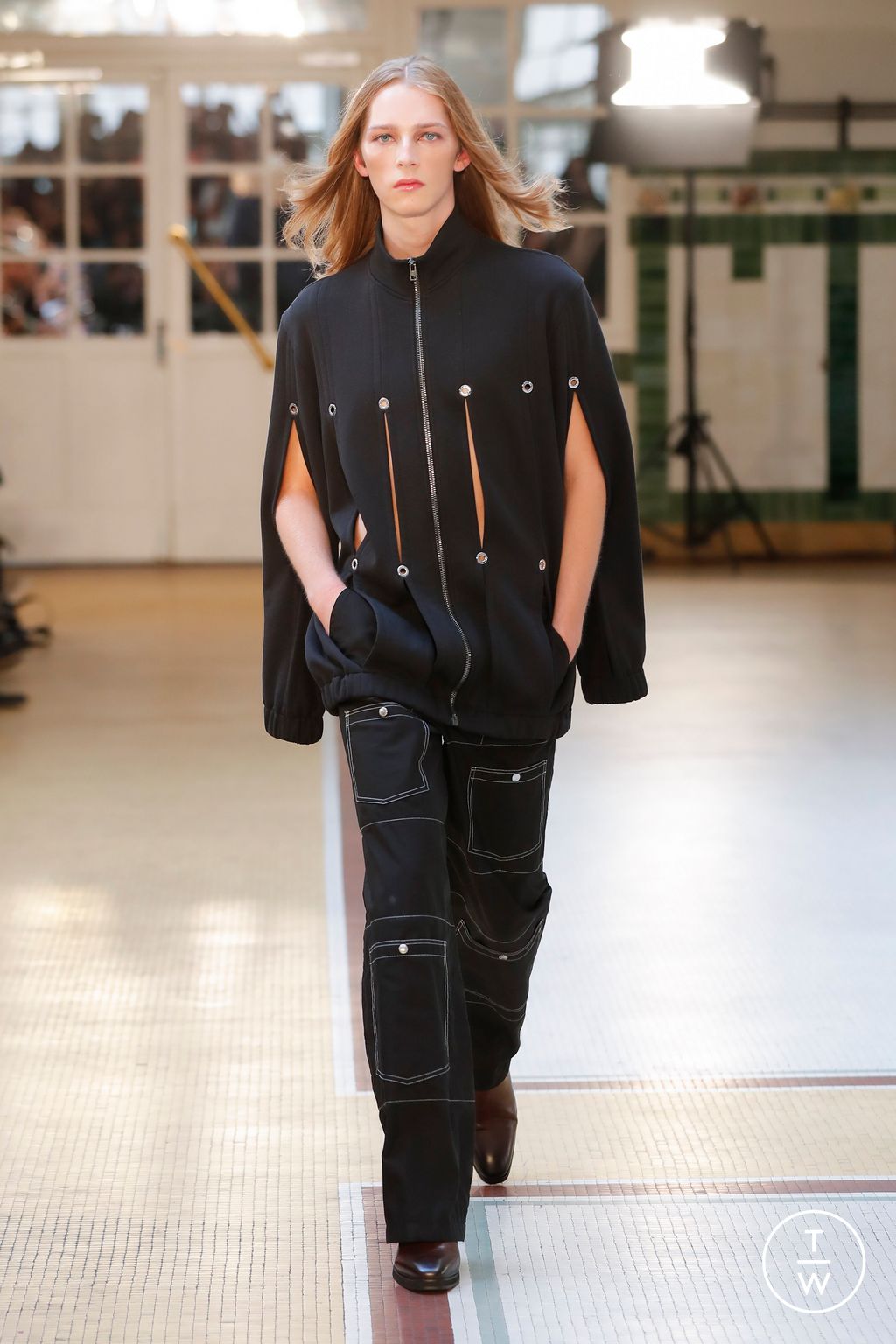 Fashion Week Paris Spring/Summer 2024 look 5 from the Victoria/tomas collection 女装