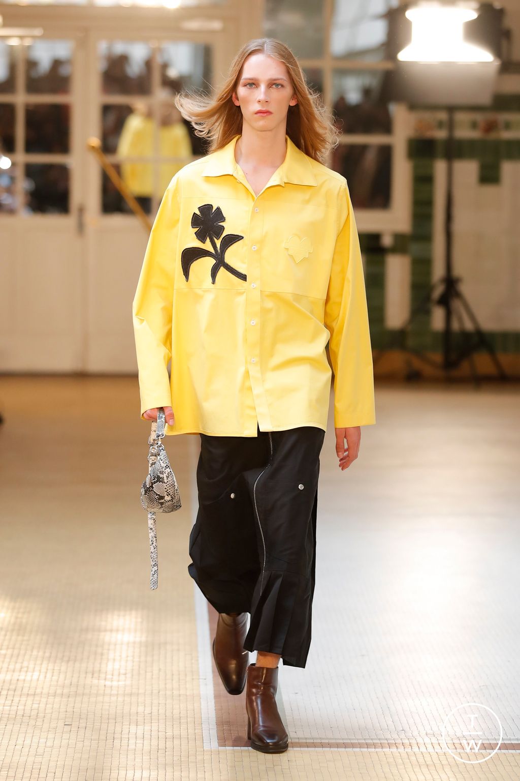 Fashion Week Paris Spring/Summer 2024 look 23 from the Victoria/tomas collection womenswear