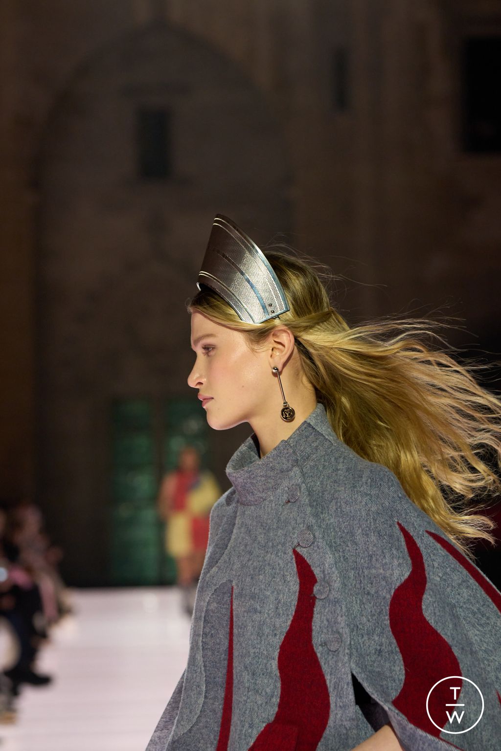 Fashion Week Paris Resort 2026 look 1 from the Louis Vuitton collection 女装配饰