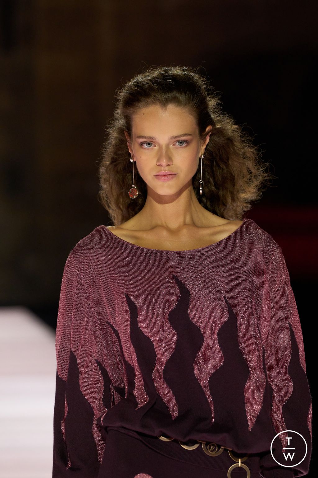 Fashion Week Paris Resort 2026 look 4 from the Louis Vuitton collection 女装配饰