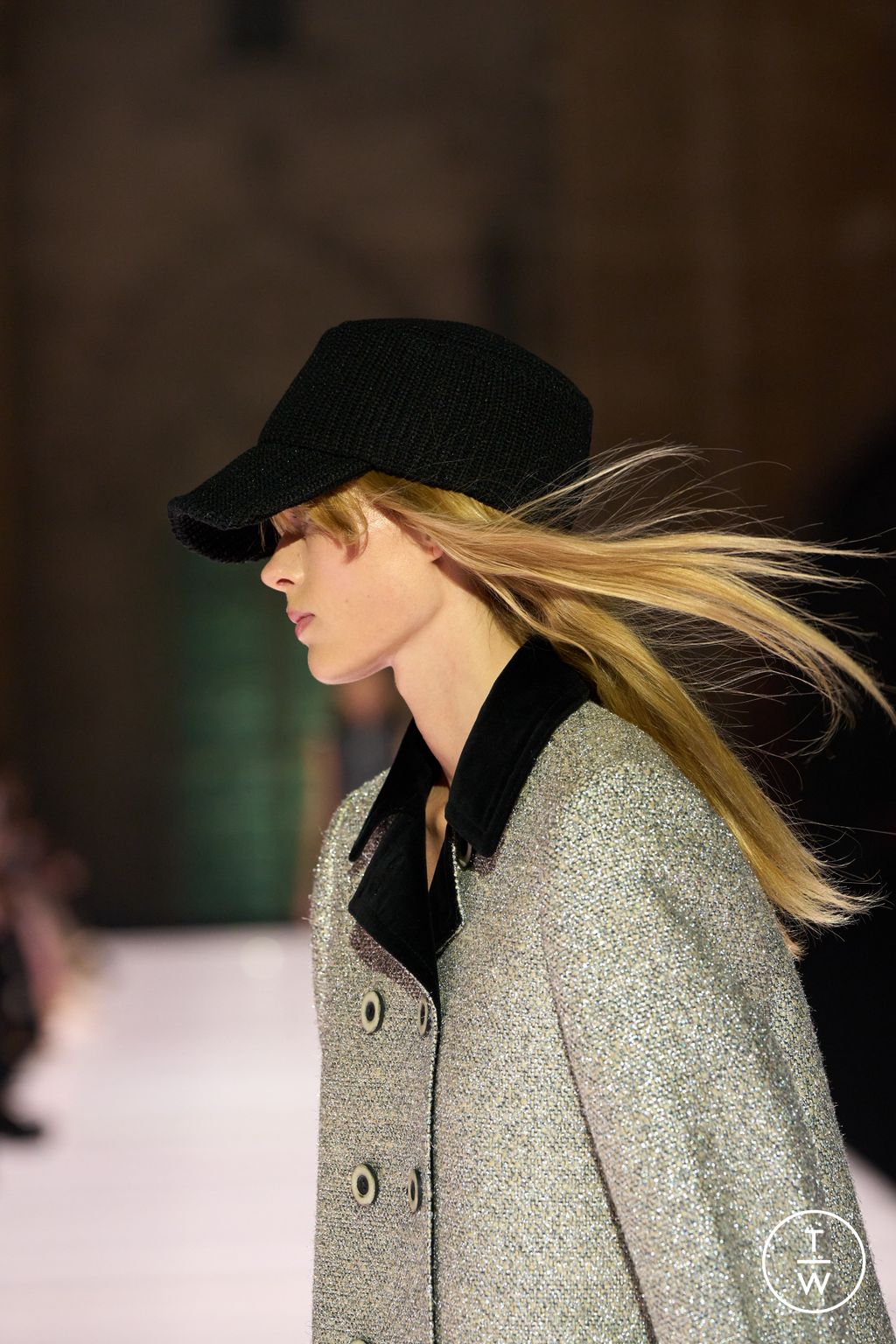 Fashion Week Paris Resort 2026 look 9 from the Louis Vuitton collection womenswear accessories