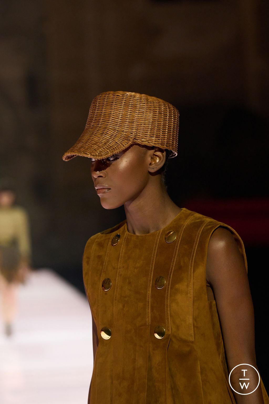 Fashion Week Paris Resort 2026 look 10 from the Louis Vuitton collection 女装配饰