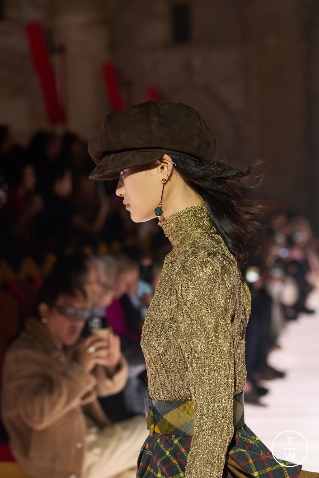 Fashion Week Paris Resort 2026 look 11 de la collection Louis Vuitton womenswear accessories