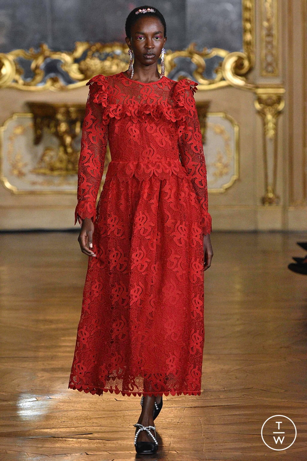 Fashion Week Milan Fall/Winter 2019 look 31 from the Vivetta collection womenswear