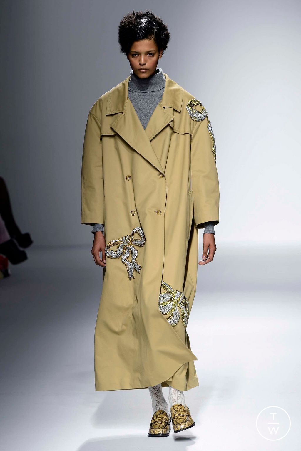 Fashion Week Milan Fall/Winter 2023 look 4 from the Vivetta collection 女装