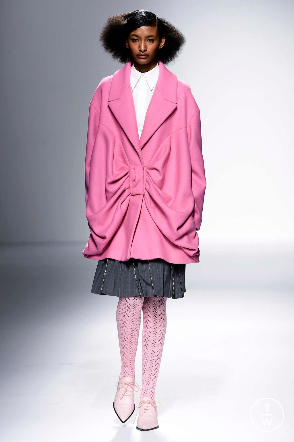 Fashion Week Milan Fall/Winter 2023 look 10 from the Vivetta collection 女装