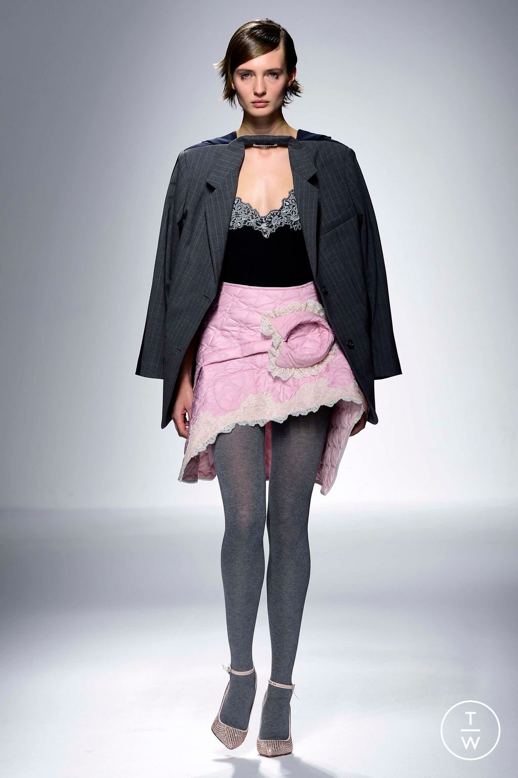 Fashion Week Milan Fall/Winter 2023 look 15 de la collection Vivetta womenswear