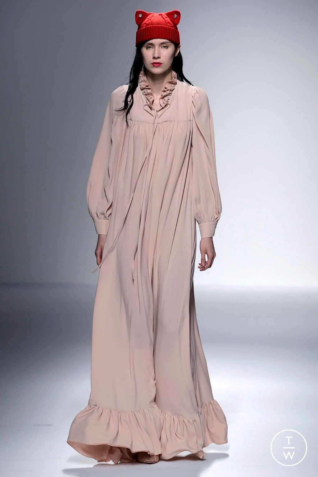 Fashion Week Milan Fall/Winter 2023 look 28 from the Vivetta collection 女装