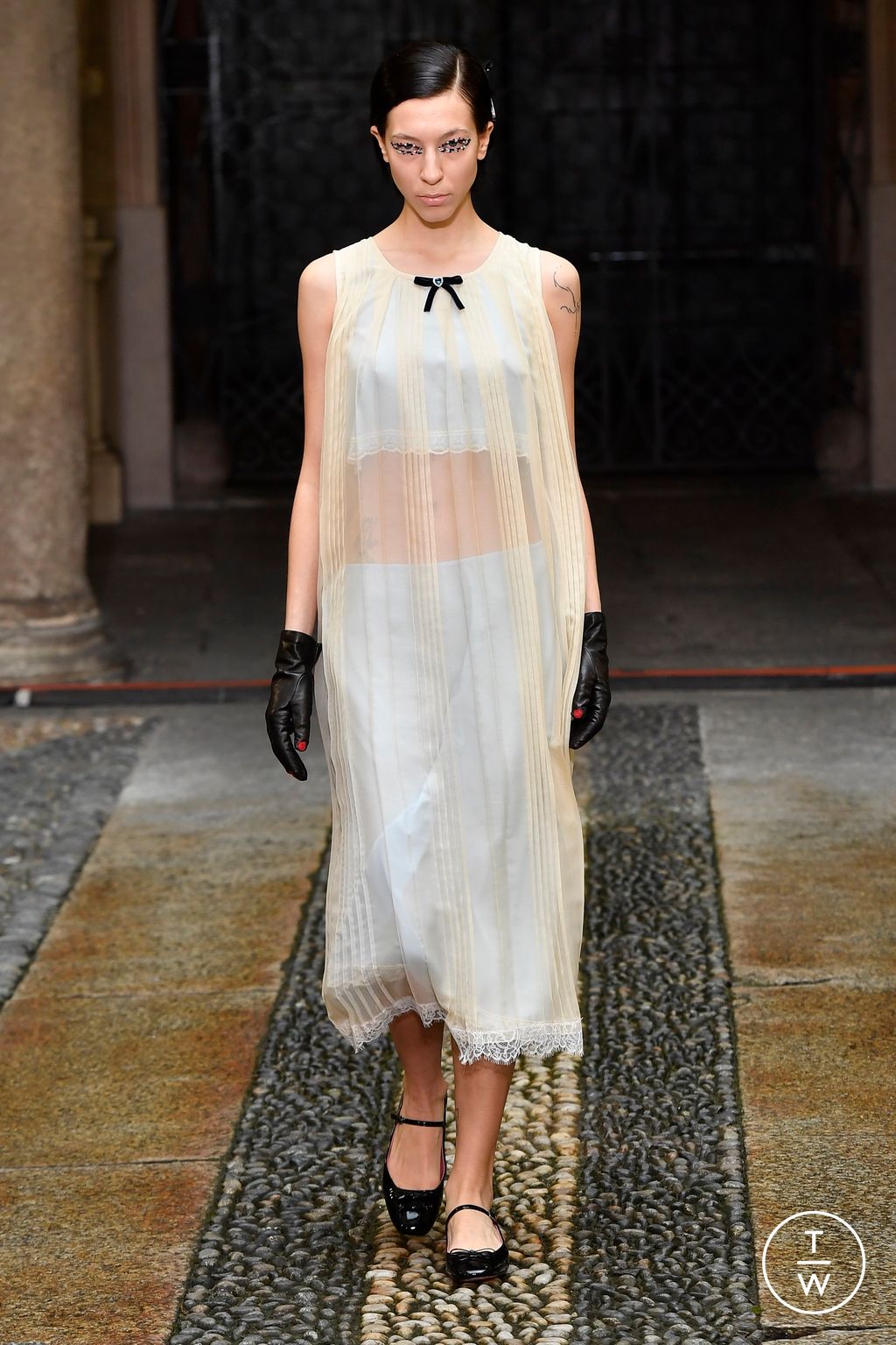 Fashion Week Milan Fall/Winter 2024 look 2 de la collection Vivetta womenswear