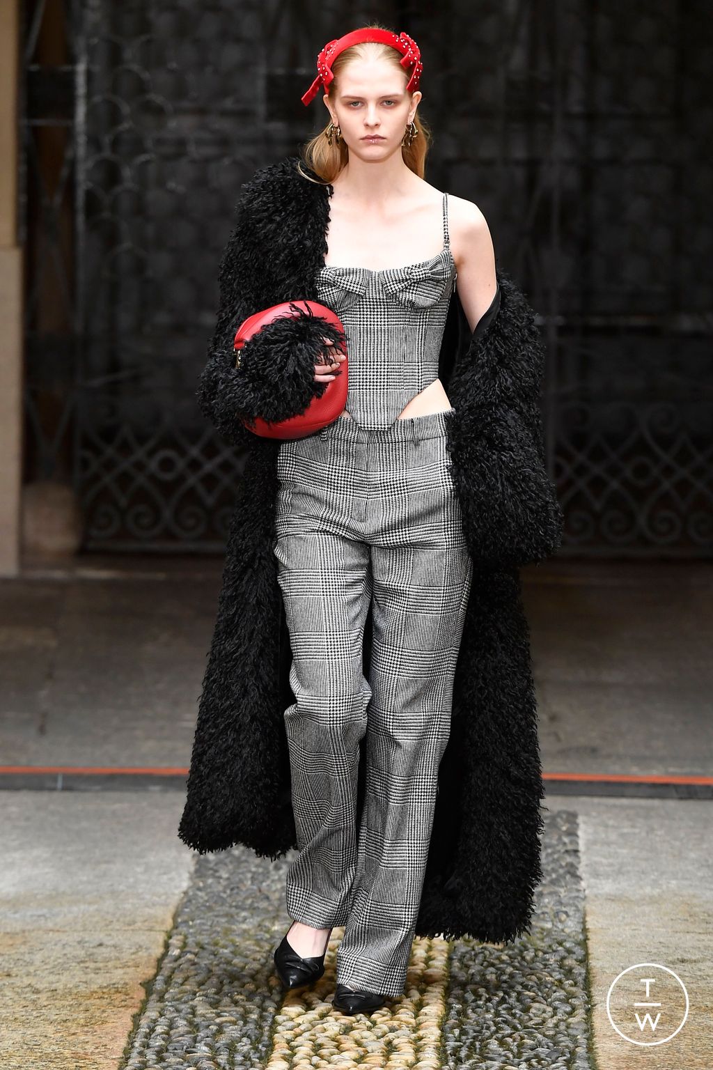 Fashion Week Milan Fall/Winter 2024 look 27 from the Vivetta collection 女装