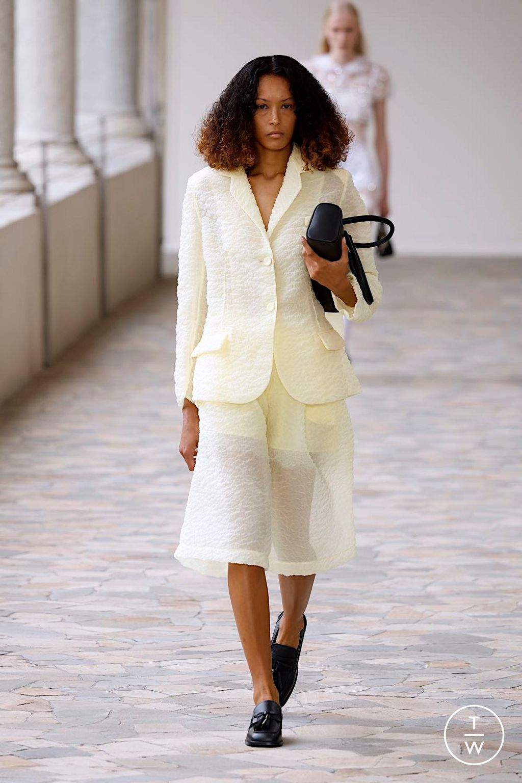 Fashion Week Milan Spring/Summer 2025 look 20 from the Vivetta collection 女装