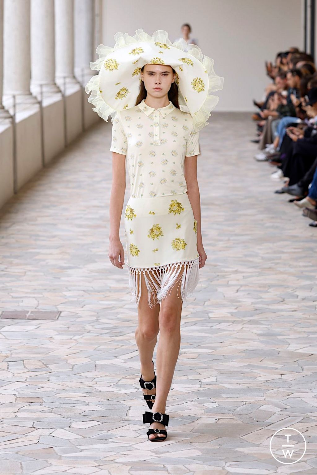 Fashion Week Milan Spring/Summer 2025 look 23 from the Vivetta collection womenswear