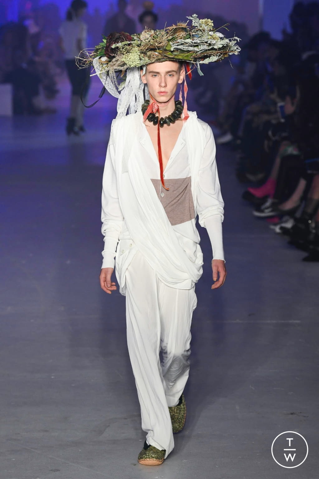 Fashion Week Paris Spring/Summer 2020 look 38 from the Andreas Kronthaler for Vivienne Westwood collection womenswear
