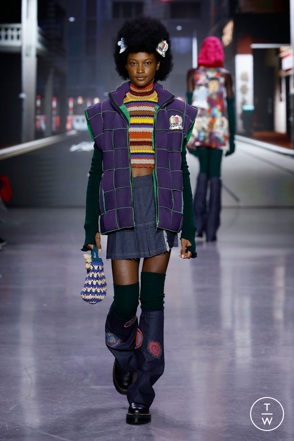 Fashion Week New York Fall/Winter 2023 look 2 from the Vivienne Tam collection 女装