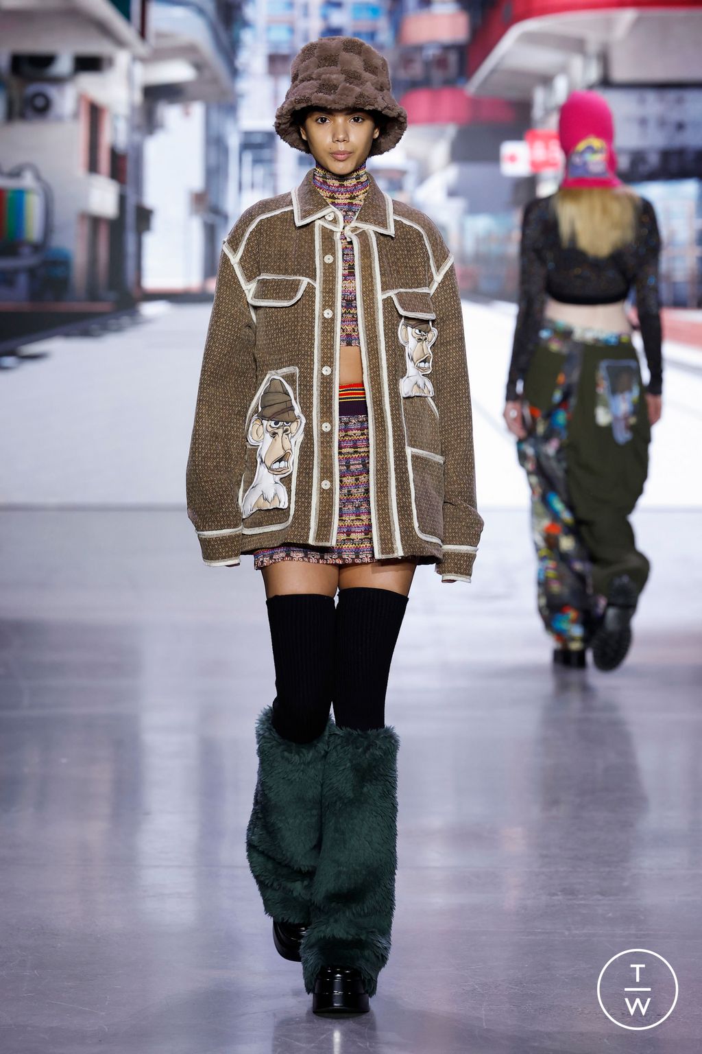 Fashion Week New York Fall/Winter 2023 look 16 from the Vivienne Tam collection 女装