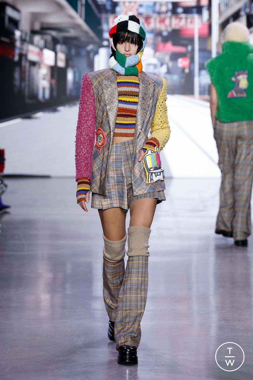 Fashion Week New York Fall/Winter 2023 look 21 from the Vivienne Tam collection 女装