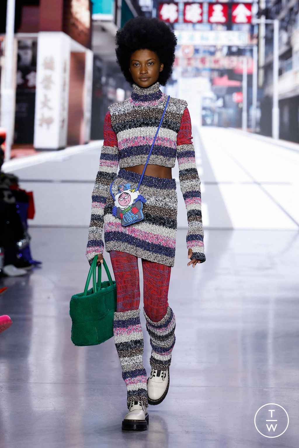 Fashion Week New York Fall/Winter 2023 look 24 from the Vivienne Tam collection womenswear