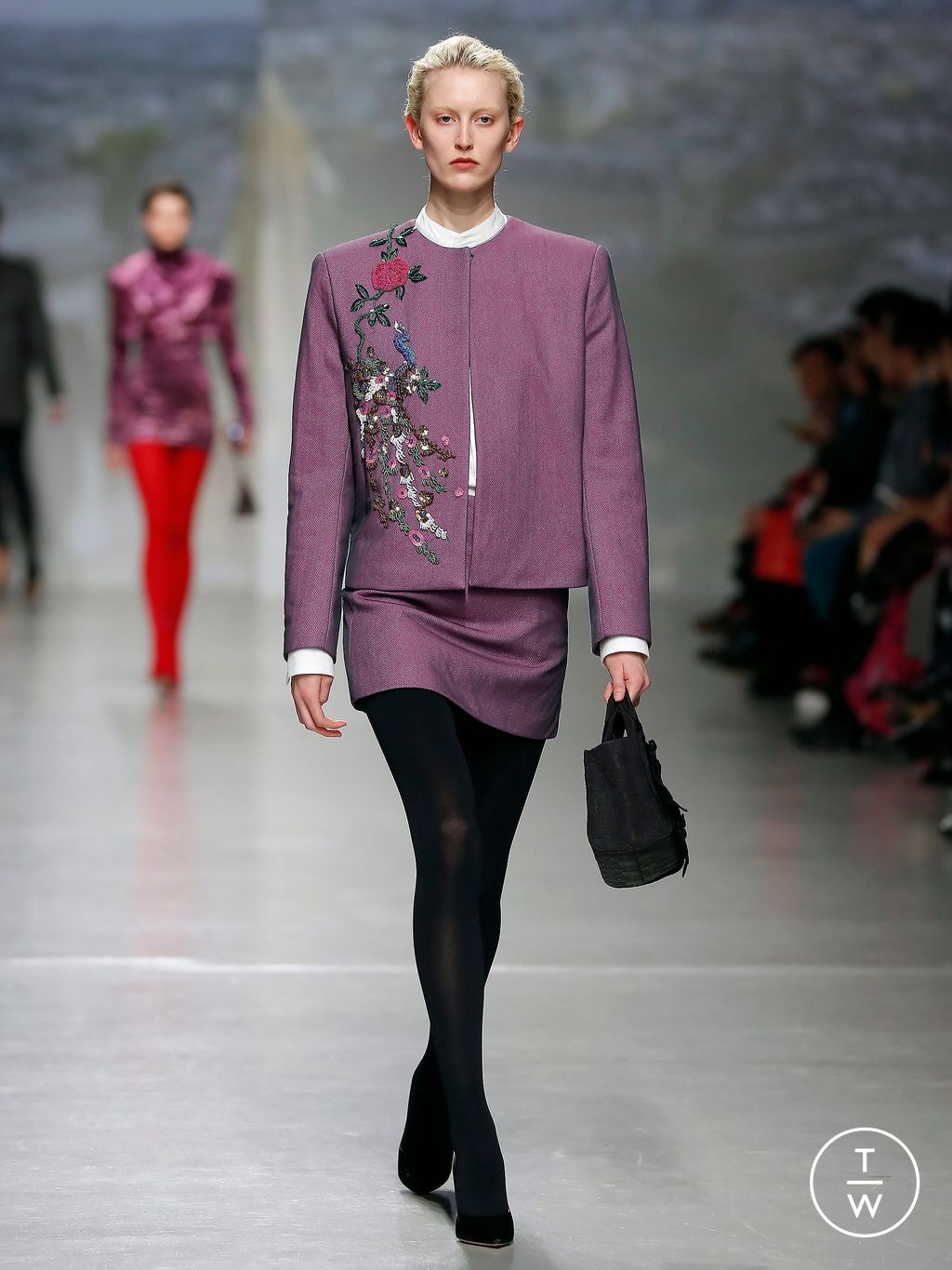 Fashion Week Paris Fall/Winter 2024 look 22 de la collection Vivienne Tam womenswear