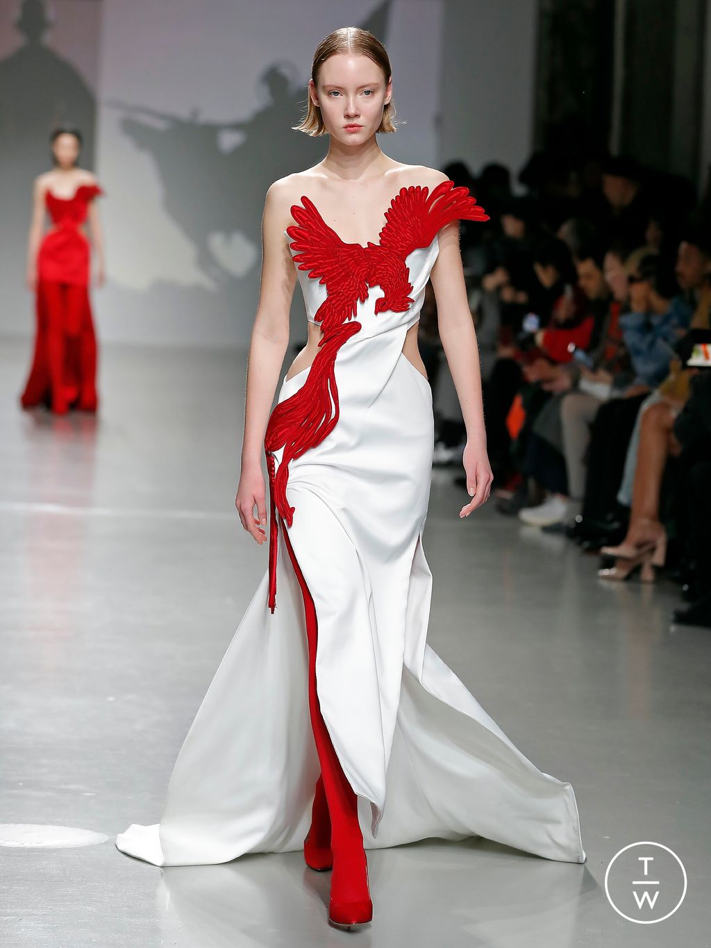 Fashion Week Paris Fall/Winter 2024 look 39 from the Vivienne Tam collection 女装