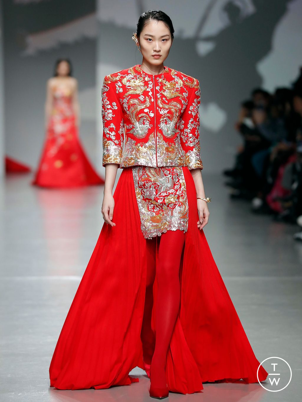 Fashion Week Paris Fall/Winter 2024 look 38 from the Vivienne Tam collection 女装