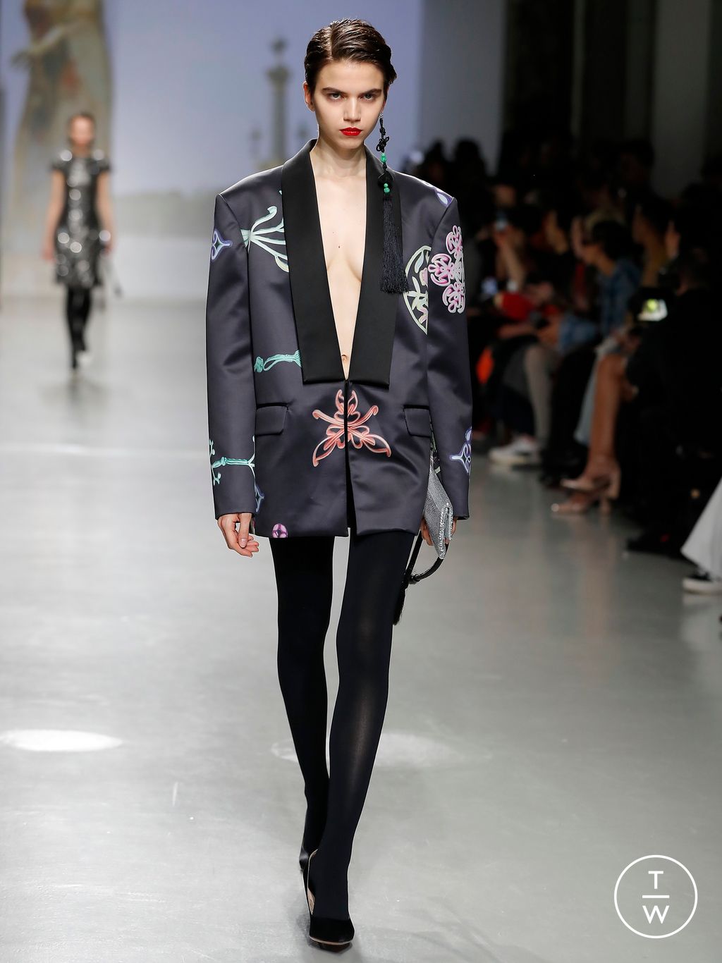 Fashion Week Paris Fall/Winter 2024 look 27 de la collection Vivienne Tam womenswear