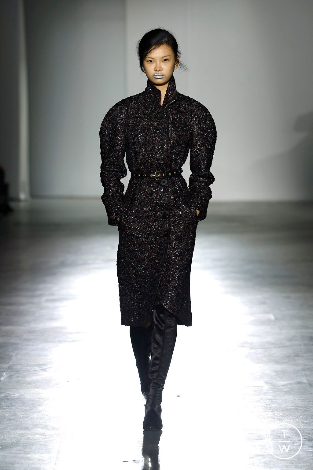Fashion Week Paris Fall/Winter 2026 look 13 from the Vivienne Westwood collection womenswear