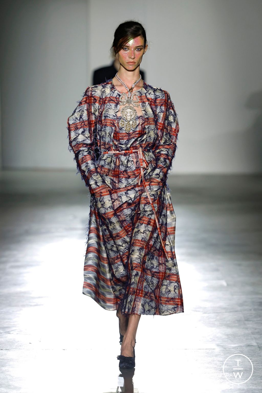 Fashion Week Paris Fall/Winter 2026 look 22 from the Vivienne Westwood collection womenswear