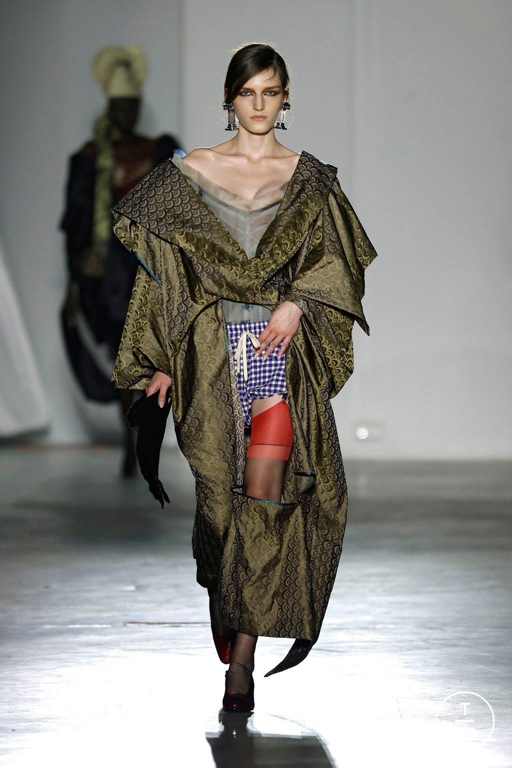 Fashion Week Paris Fall/Winter 2026 look 26 from the Vivienne Westwood collection womenswear