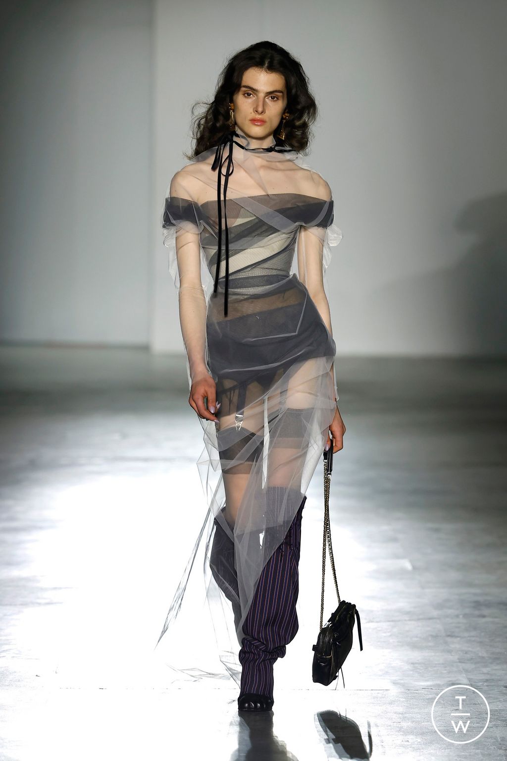 Fashion Week Paris Fall/Winter 2026 look 29 from the Vivienne Westwood collection womenswear