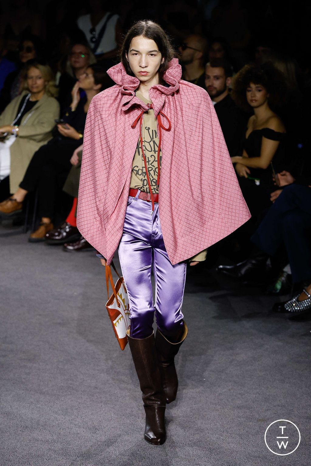 Fashion Week Paris Spring/Summer 2024 look 10 from the Andreas Kronthaler for Vivienne Westwood collection womenswear