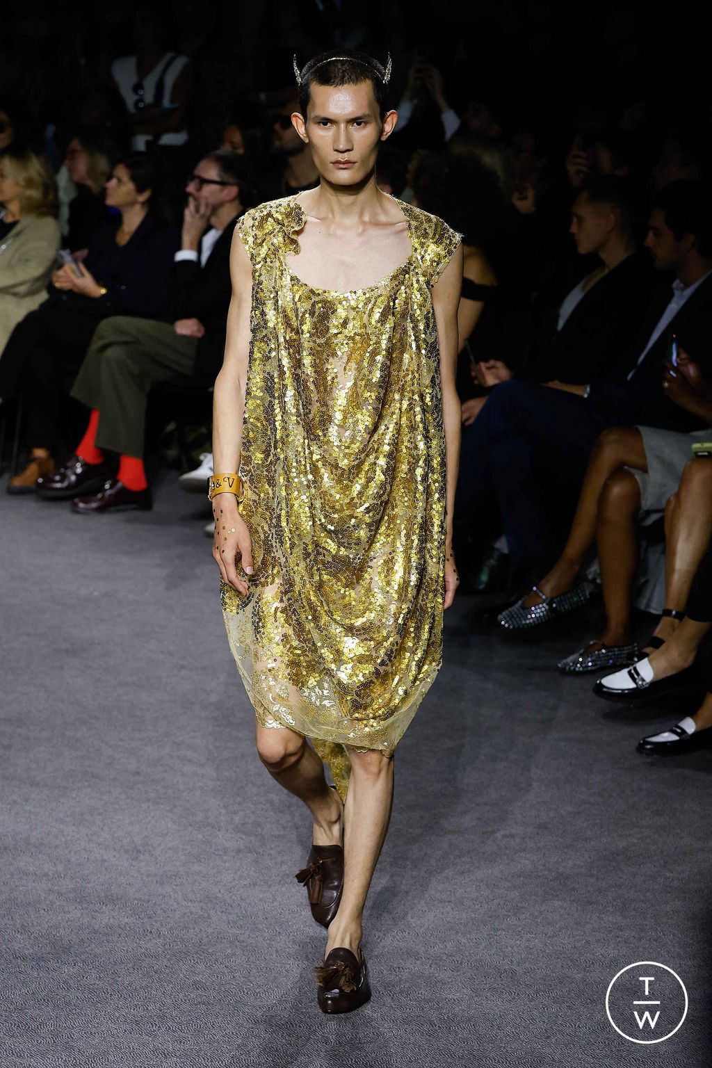 Fashion Week Paris Spring/Summer 2024 look 17 de la collection Andreas Kronthaler for Vivienne Westwood womenswear