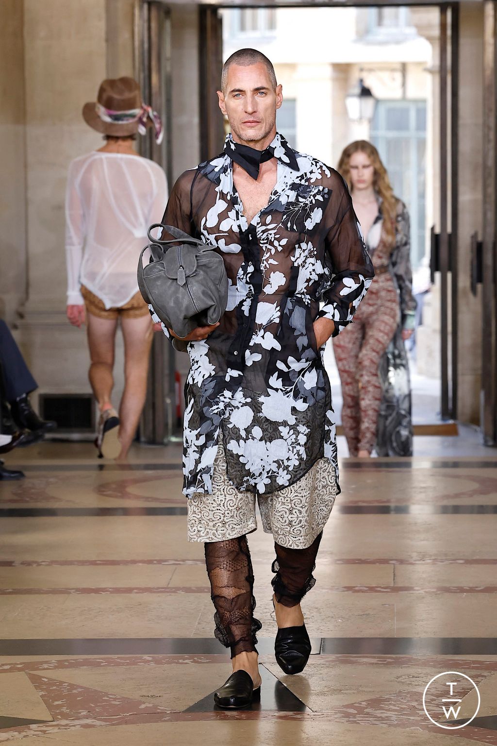 Fashion Week Paris Spring/Summer 2026 look 8 from the Vivienne Westwood collection womenswear