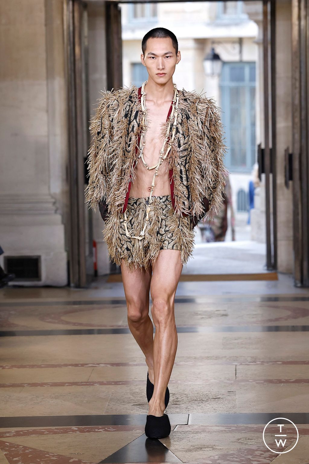 Fashion Week Paris Spring/Summer 2026 look 19 from the Vivienne Westwood collection womenswear