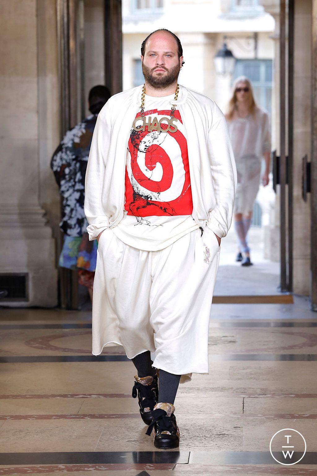 Fashion Week Paris Spring/Summer 2026 look 28 from the Vivienne Westwood collection 女装