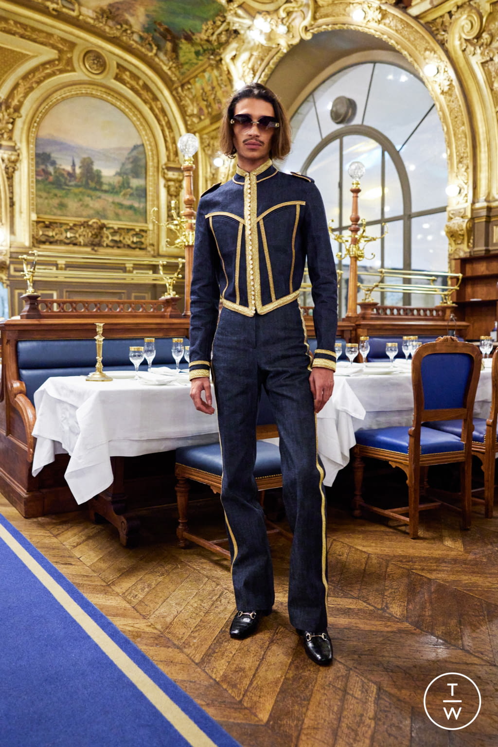 Fashion Week Paris Fall/Winter 2022 look 1 from the Casablanca collection menswear