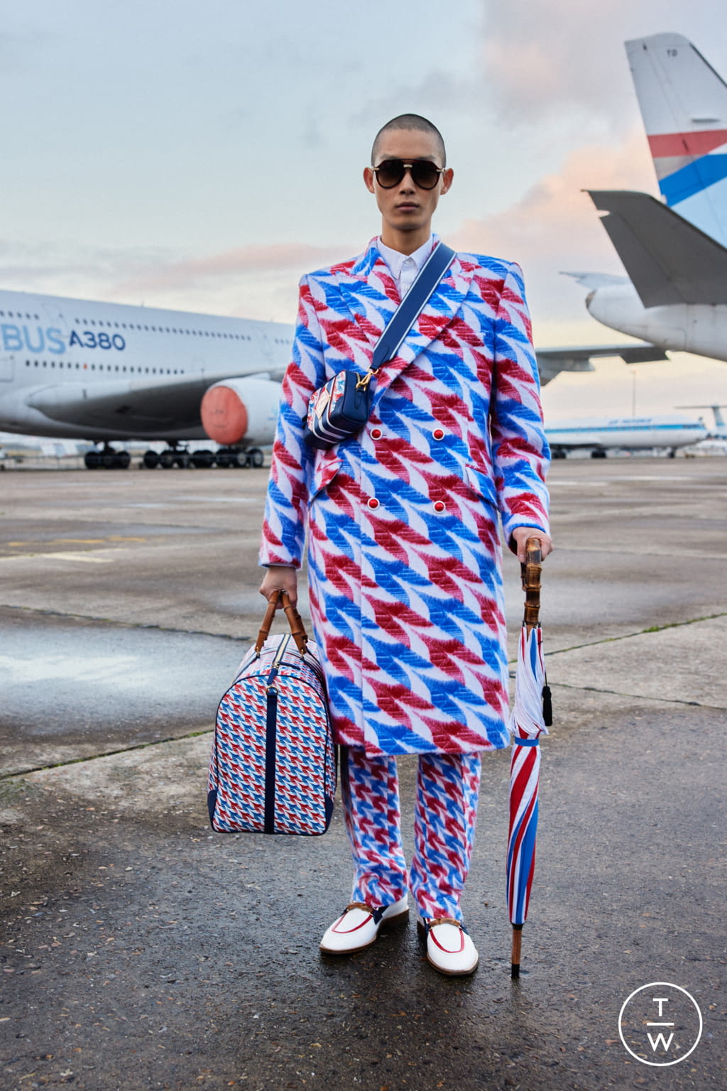 Fashion Week Paris Fall/Winter 2022 look 35 from the Casablanca collection menswear