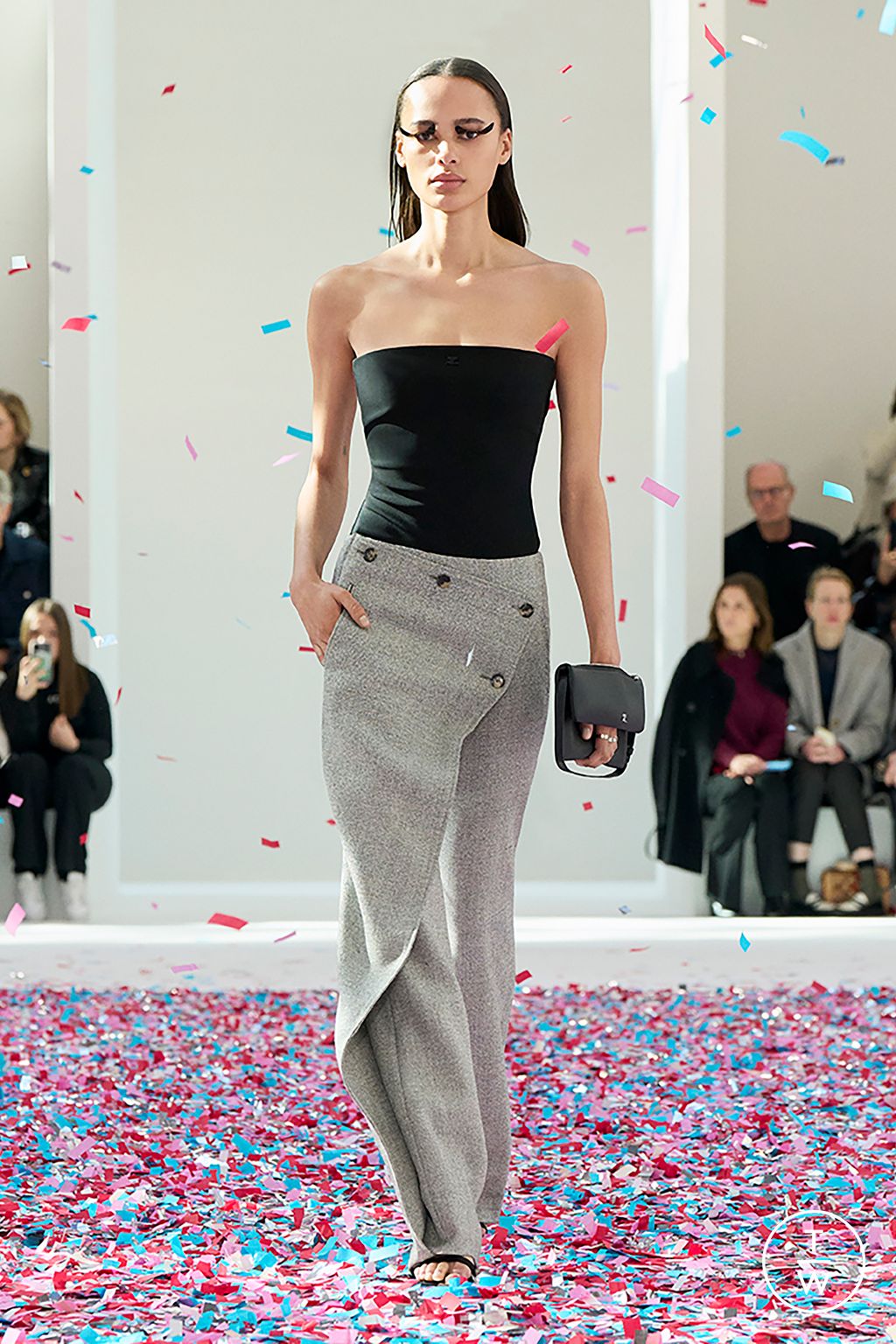 Fashion Week Paris Fall/Winter 2025 look 22 from the Courrèges collection womenswear