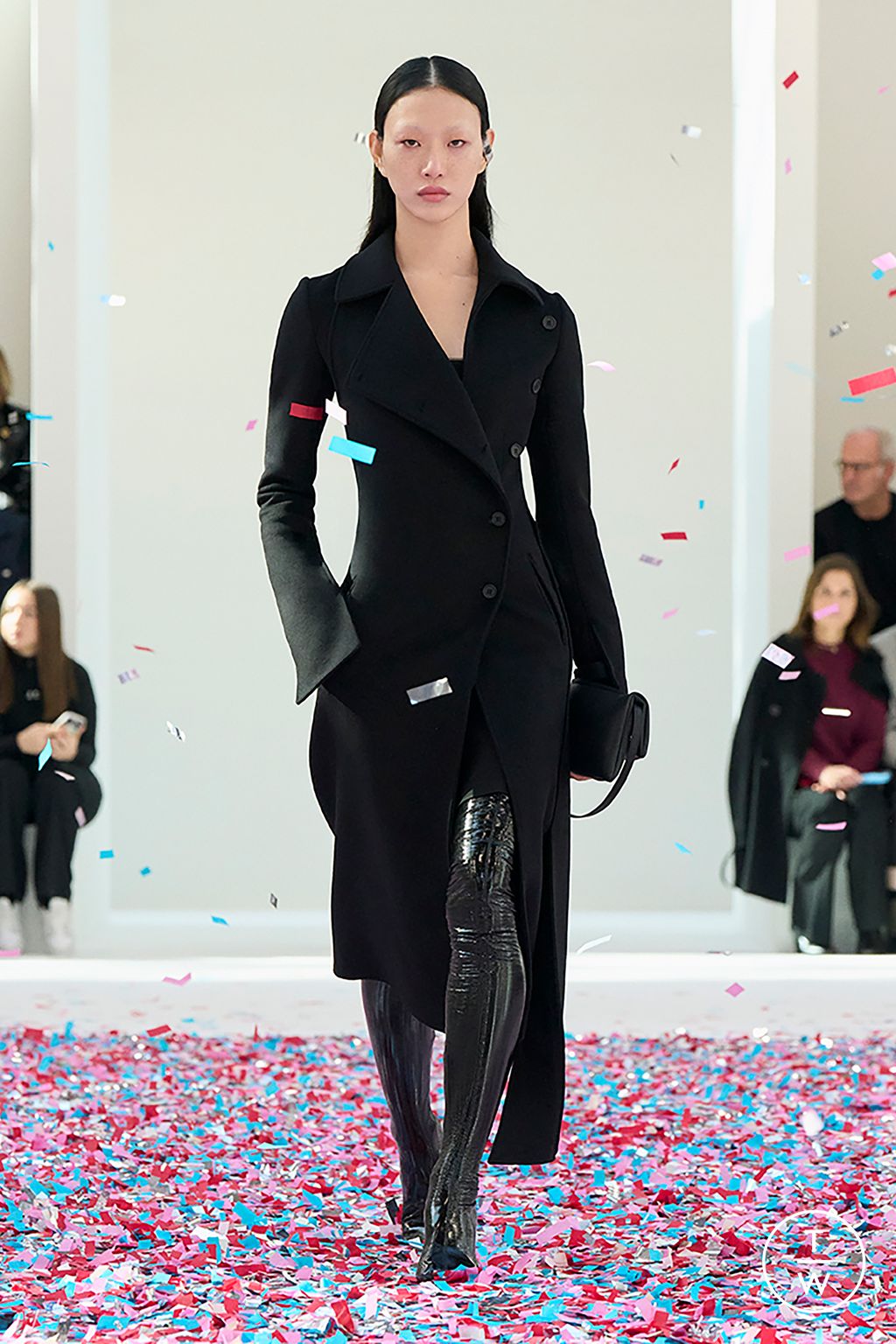 Fashion Week Paris Fall/Winter 2025 look 23 de la collection Courrèges womenswear