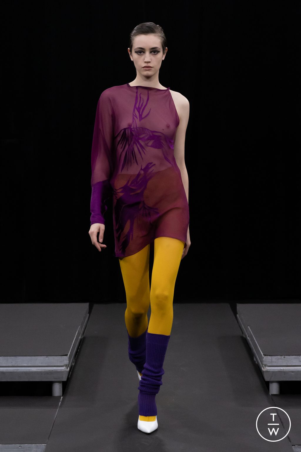 Fashion Week Paris Fall/Winter 2023 look 22 from the Rev collection womenswear