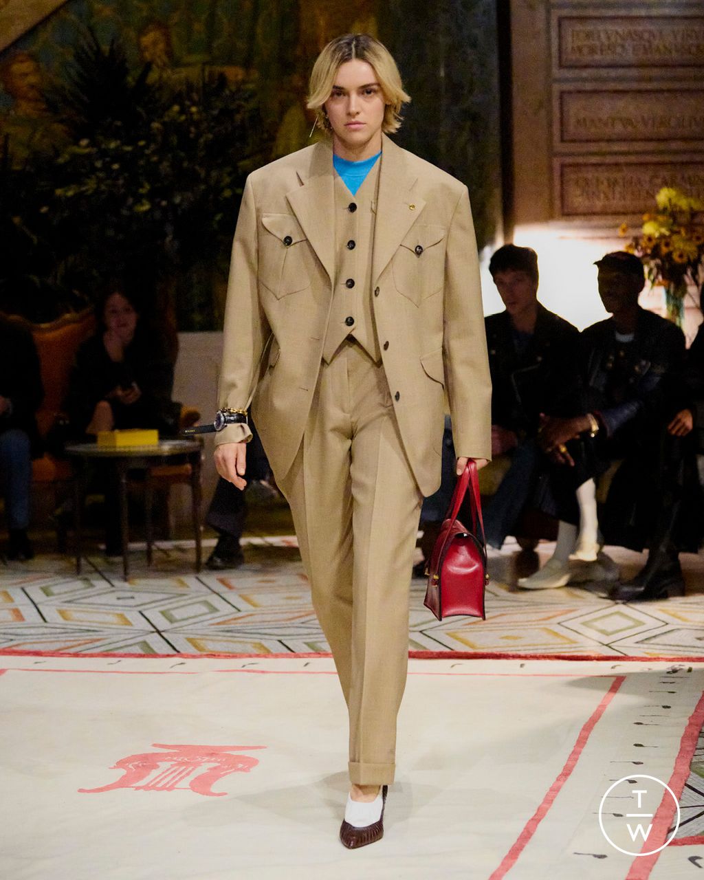 Fashion Week Milan Spring/Summer 2026 look 14 from the Versace collection womenswear