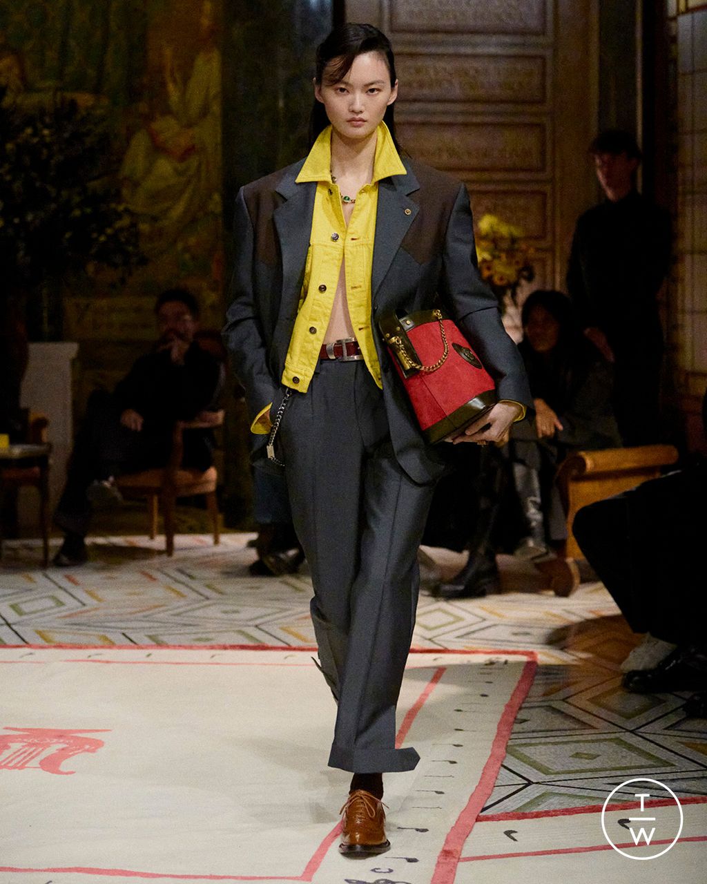 Fashion Week Milan Spring/Summer 2026 look 22 from the Versace collection womenswear