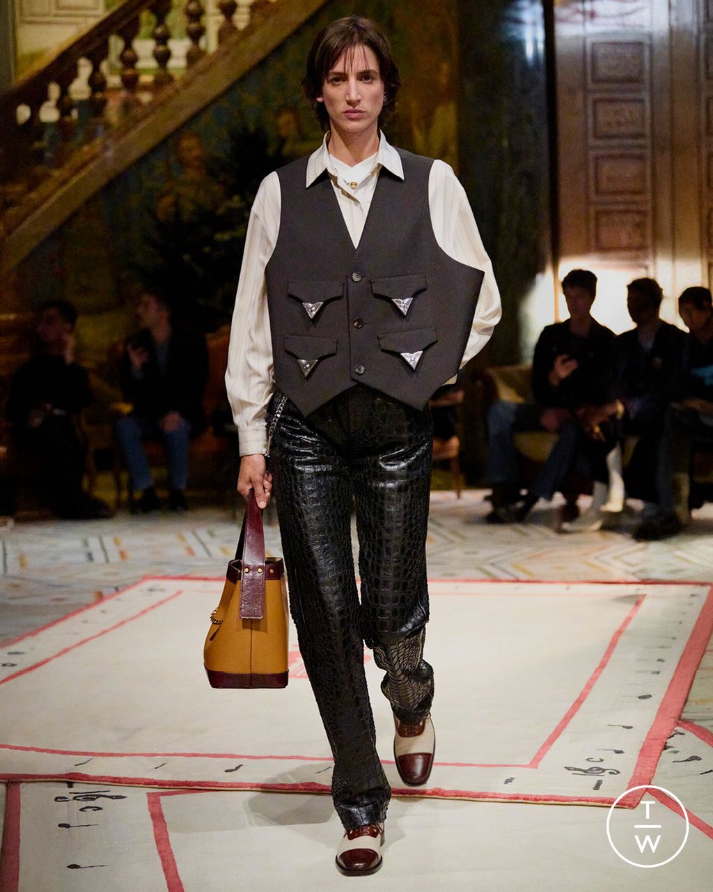 Fashion Week Milan Spring/Summer 2026 look 29 from the Versace collection womenswear