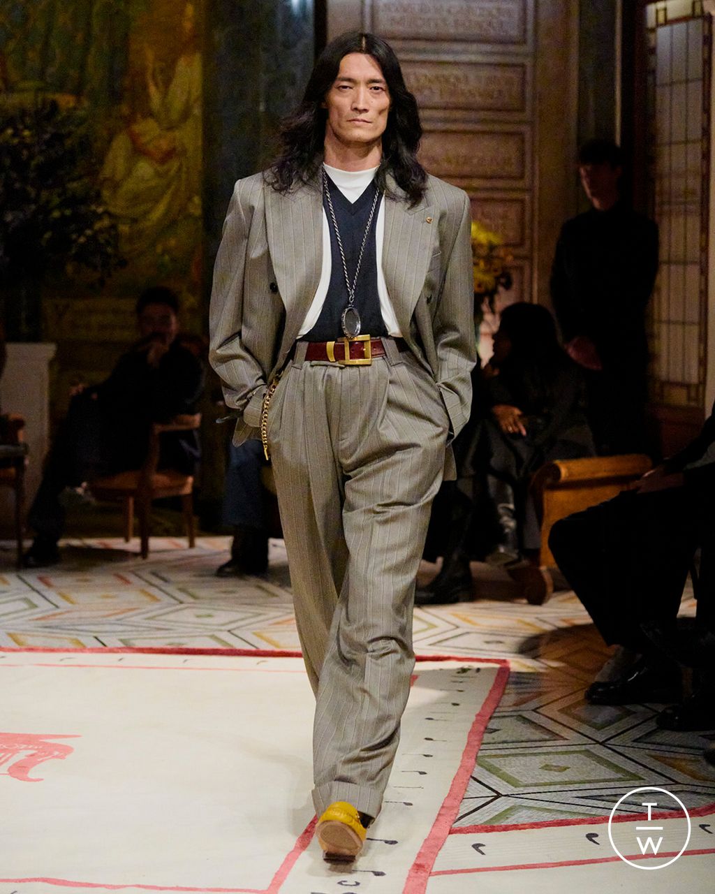 Fashion Week Milan Spring/Summer 2026 look 49 from the Versace collection womenswear