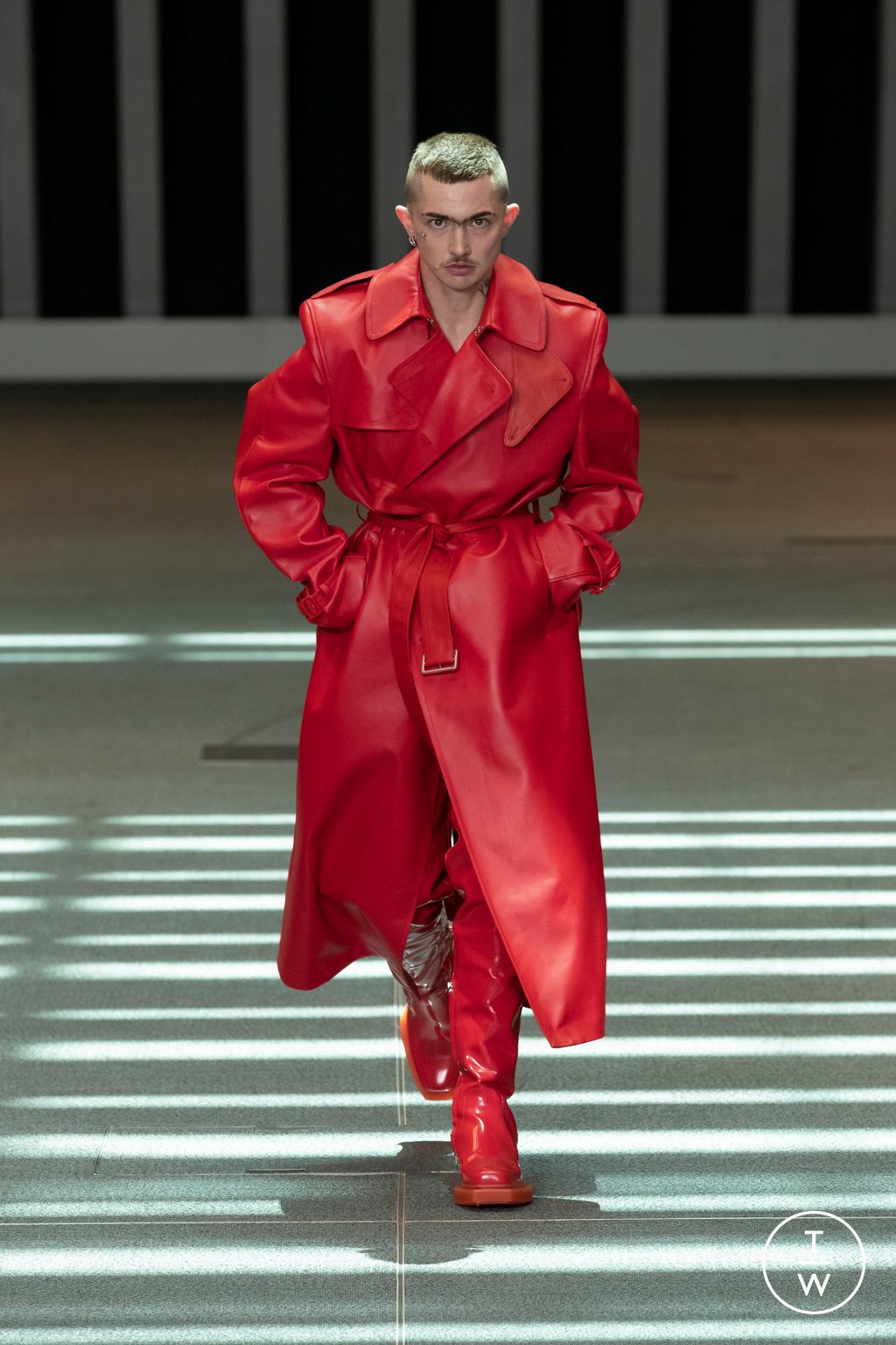 Fashion Week Paris Spring/Summer 2023 look 7 from the VTMNTS collection menswear