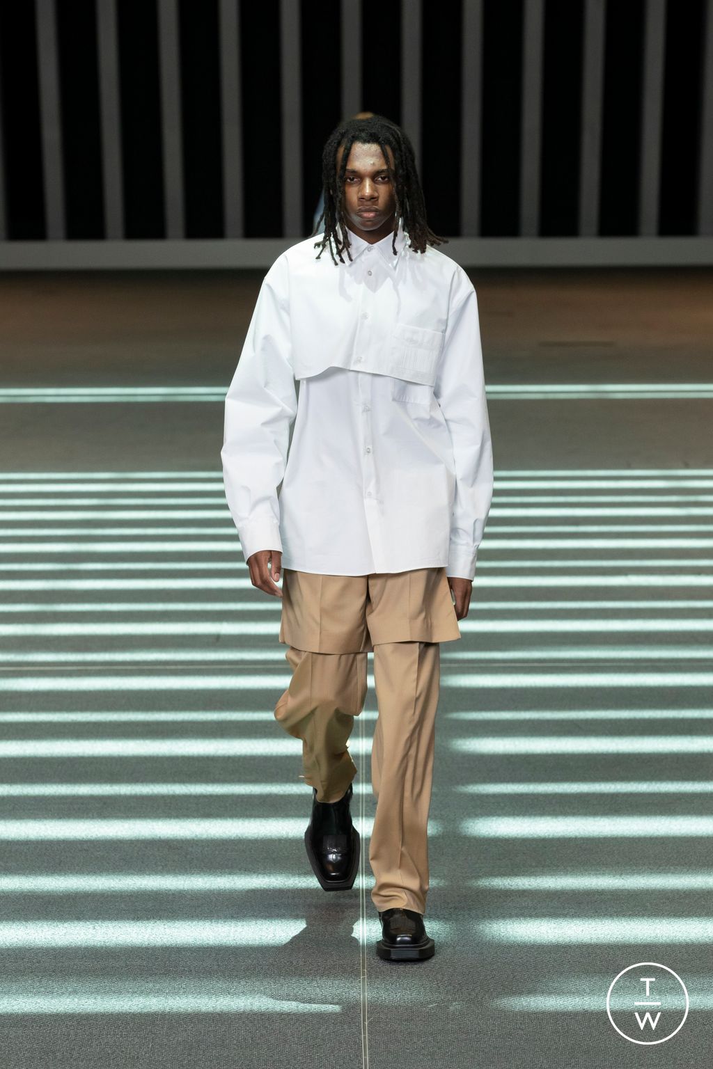 Fashion Week Paris Spring/Summer 2023 look 23 from the VTMNTS collection menswear