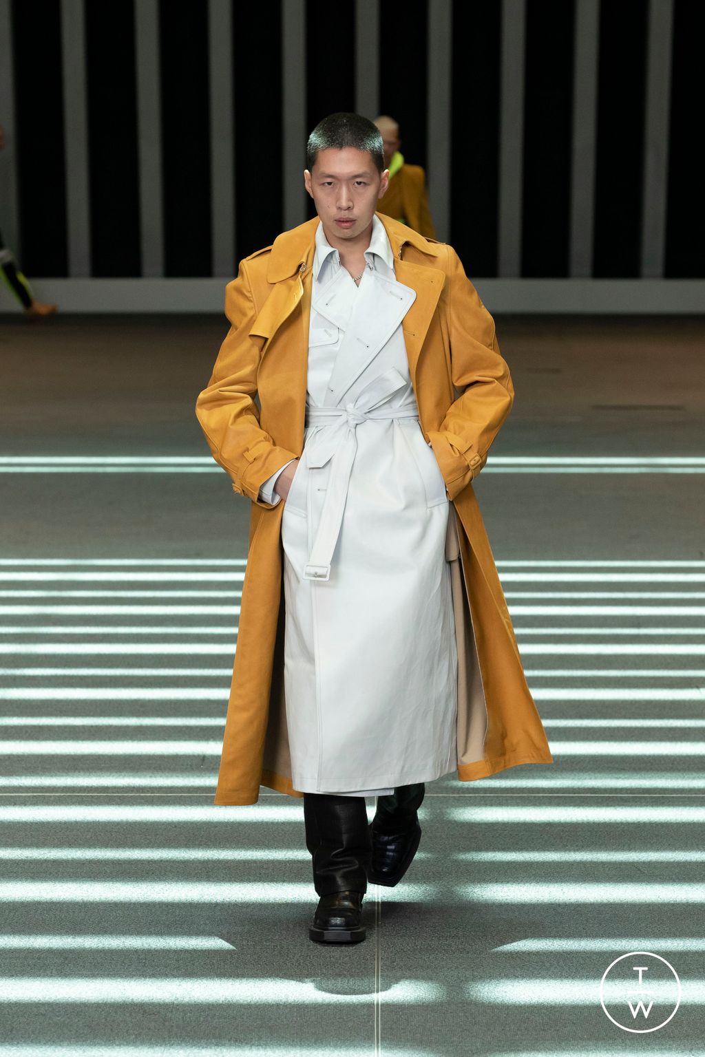 Fashion Week Paris Spring/Summer 2023 look 28 from the VTMNTS collection menswear