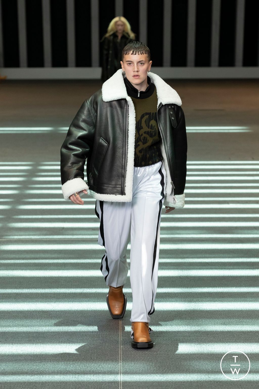 Fashion Week Paris Spring/Summer 2023 look 32 from the VTMNTS collection menswear