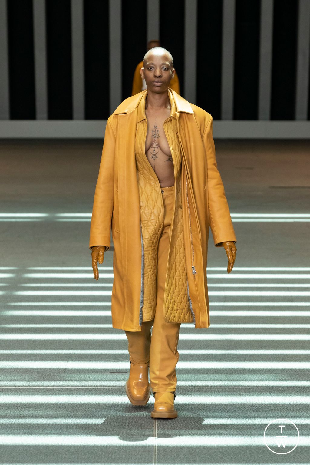 Fashion Week Paris Spring/Summer 2023 look 34 de la collection VTMNTS menswear