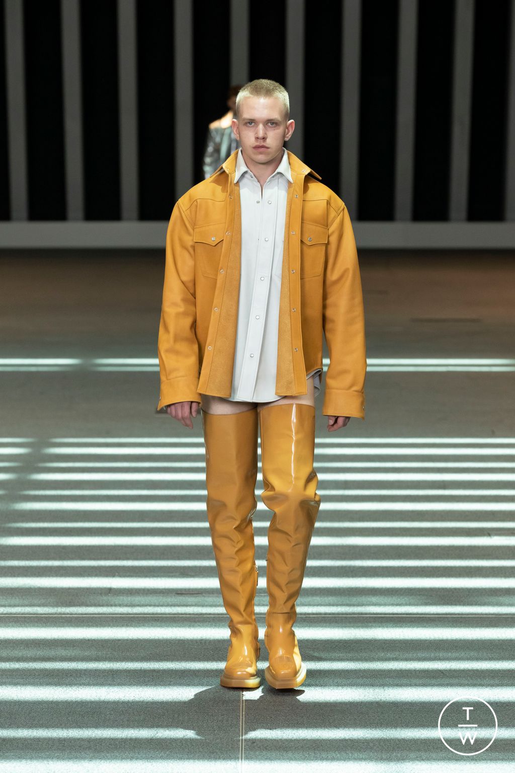 Fashion Week Paris Spring/Summer 2023 look 36 from the VTMNTS collection menswear